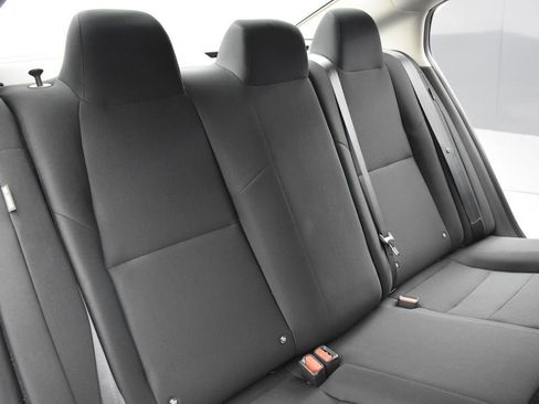 Used 2025 Nissan Sentra S image 18