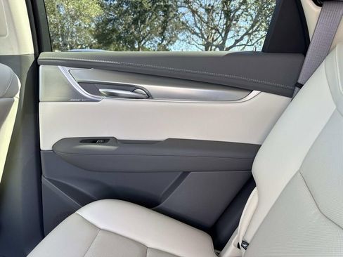 New 2026 Cadillac XT5 Premium Luxury image 15