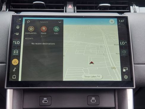 Used 2025 Land Rover Discovery Sport S image 16