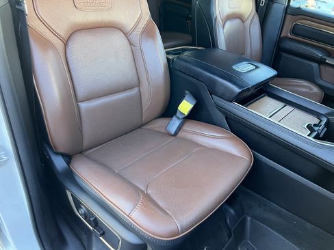 Used 2020 RAM 1500 Longhorn image 24