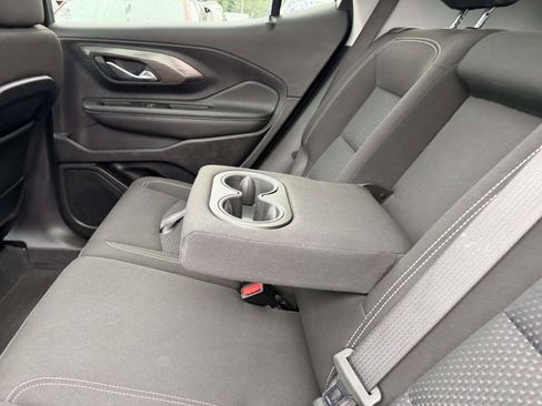 Used 2023 GMC Terrain SLE w/ Driver Convenience Package AWD/4WD image 11