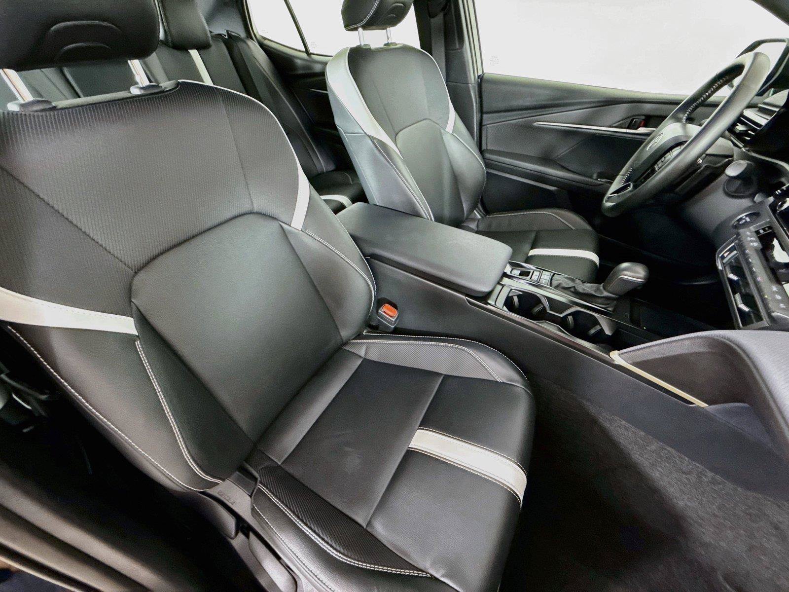 Used 2026 Toyota Camry SE FWD image 30