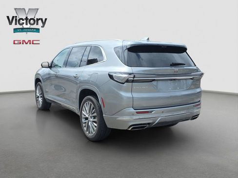 Used 2025 Buick Enclave Avenir w/ Super Cruise Package FWD image 15