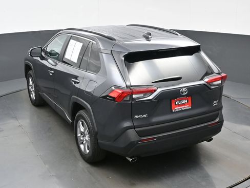 Used 2025 Toyota RAV4 XLE AWD/4WD image 39