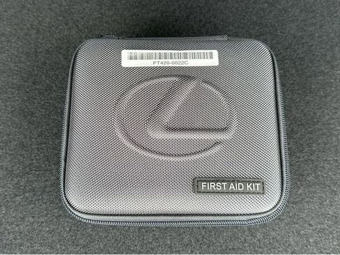 New 2026 Lexus TX 500h AWD image 21