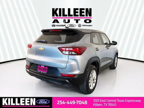 Used 2024 Chevrolet TrailBlazer LS w/ LS Convenience Package FWD image 8