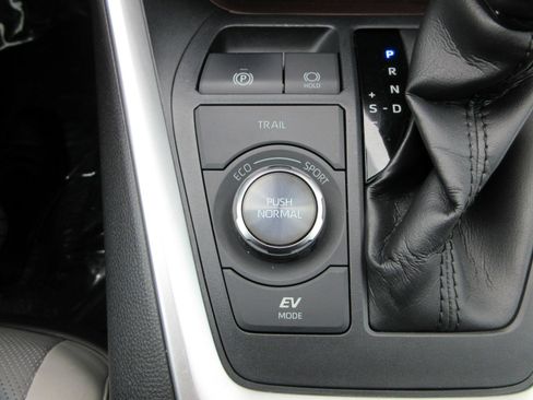 Used 2022 Toyota RAV4 Limited w/ Limited Grade Weather Package image 49