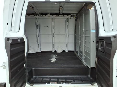 Used 2019 Chevrolet Express 2500 w/ Driver Convenience Package image 22