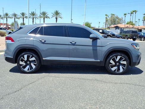 Certified 2021 Volkswagen Atlas Cross Sport SEL Premium AWD/4WD image 8