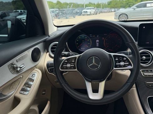 Used 2022 Mercedes-Benz GLC 300 w/ Premium Package Lite image 25