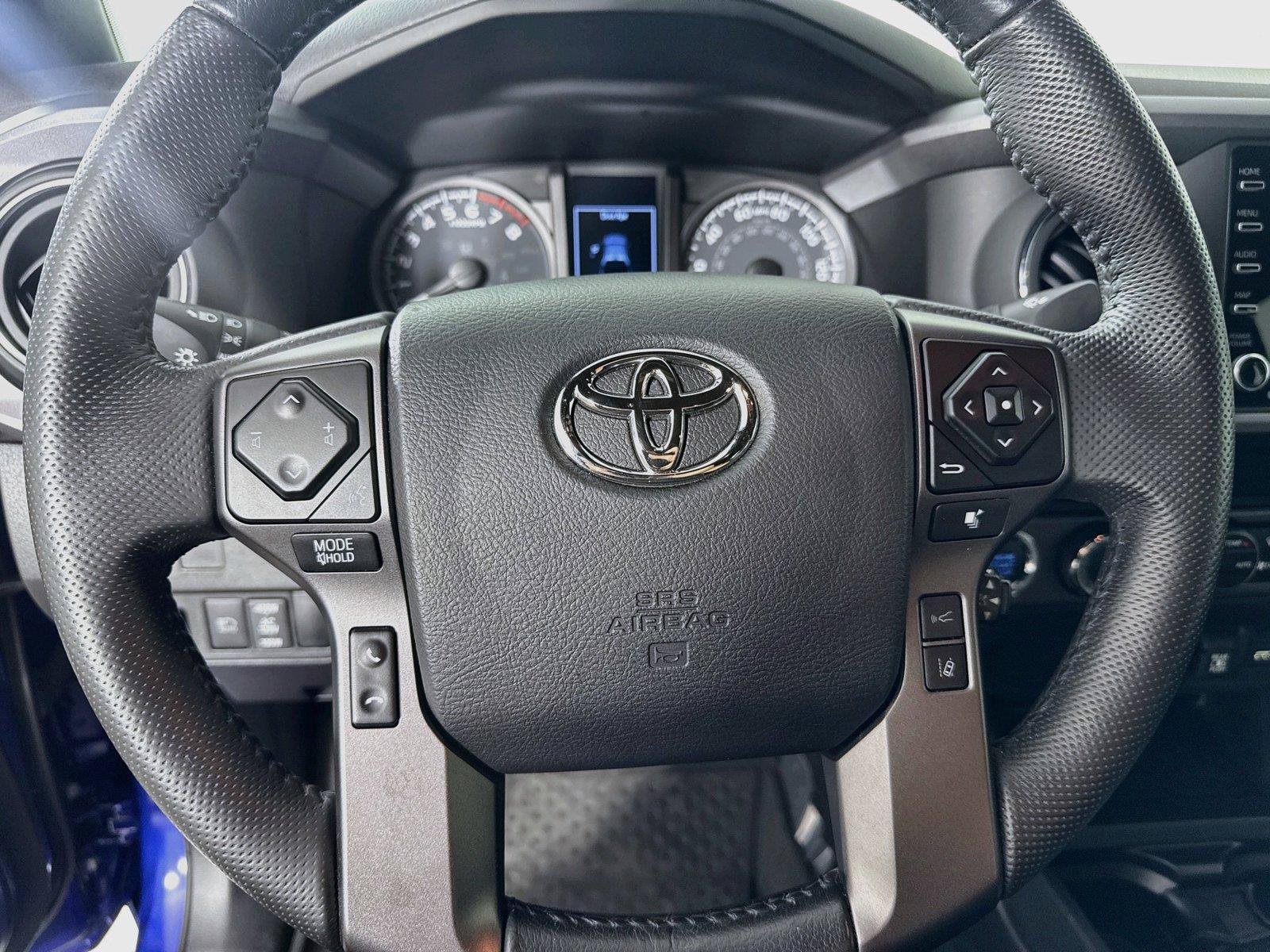 Certified 2023 Toyota Tacoma TRD Off-Road AWD/4WD image 15