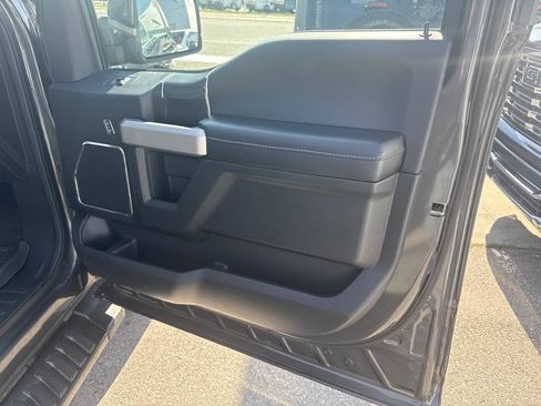 Used 2020 Ford F150 Lariat w/ Equipment Group 502A Luxury AWD/4WD image 22