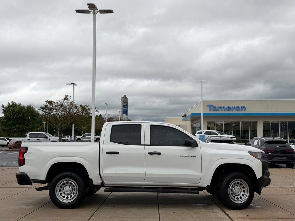 Used 2024 Chevrolet Colorado W/T RWD image 5