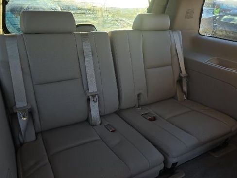 Used 2014 Chevrolet Tahoe LTZ image 8