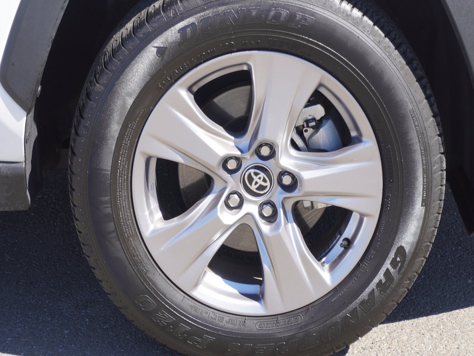 Used 2025 Toyota RAV4 XLE w/ Weather Package AWD/4WD image 5
