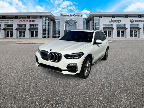 Used 2019 BMW X5 xDrive40i w/ Premium Package 2 AWD/4WD image 4