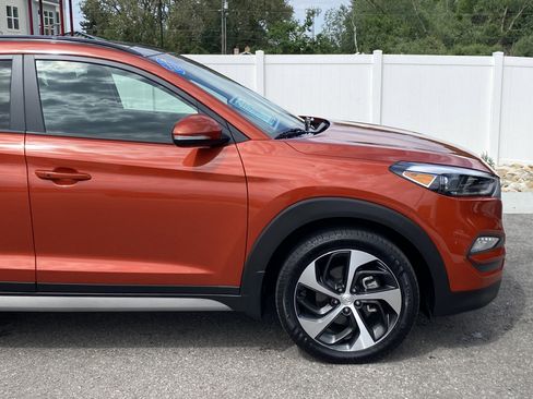 Used 2017 Hyundai Tucson Value AWD/4WD image 8