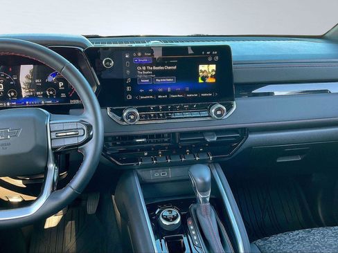 Used 2024 Chevrolet Colorado Z71 w/ Z71 Convenience Package 2 image 6