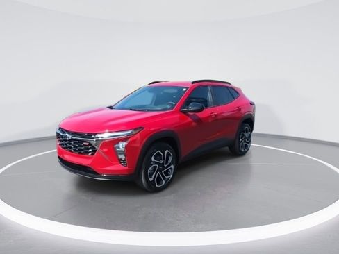 New 2026 Chevrolet Trax RS w/ Driver Confidence Package FWD image 3