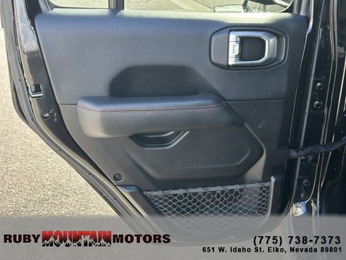 Used 2019 Jeep Wrangler Unlimited Rubicon image 18