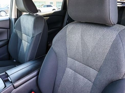 Used 2024 Nissan Rogue SV FWD image 28