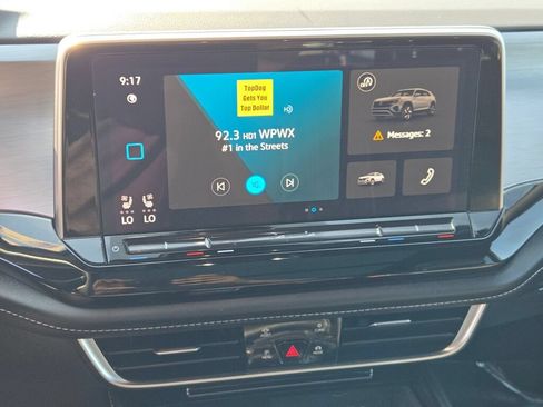 Used 2024 Volkswagen Atlas Cross Sport SE w/ Panoramic Sunroof Package AWD/4WD image 9