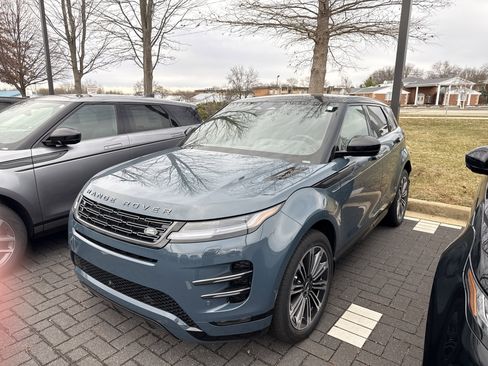 New 2026 Land Rover Range Rover Evoque Dynamic SE image 2