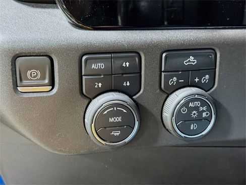 Used 2022 Chevrolet Silverado 1500 LT Trail Boss w/ Protection Package image 17