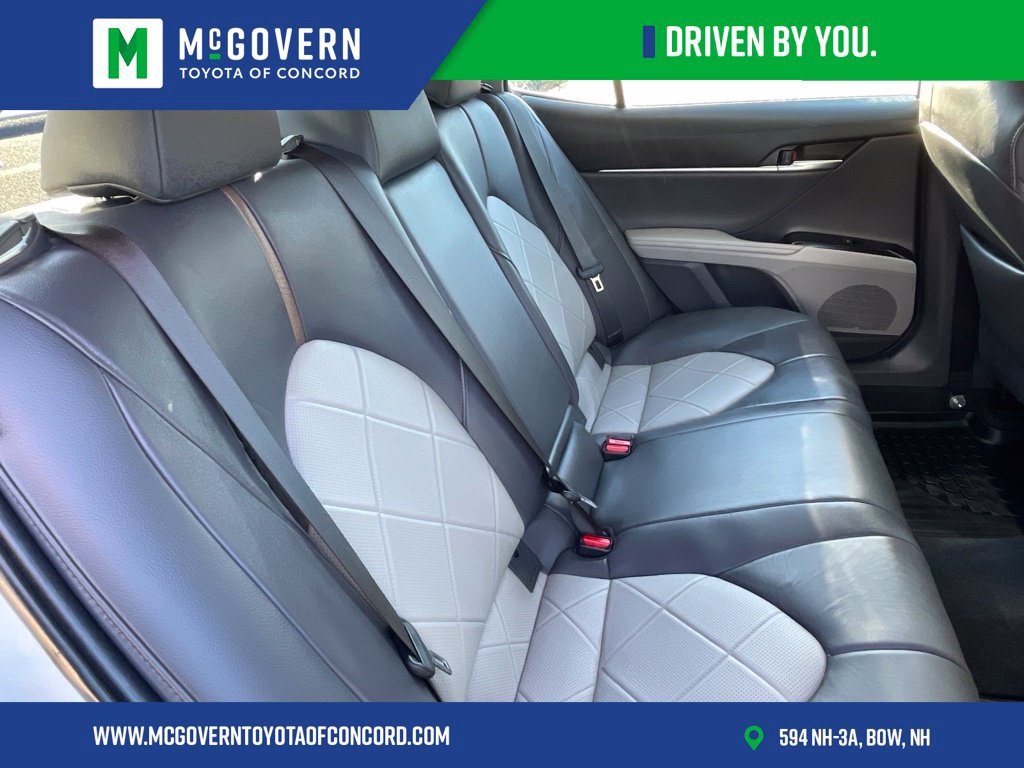 Used 2019 Toyota Camry XLE FWD image 32