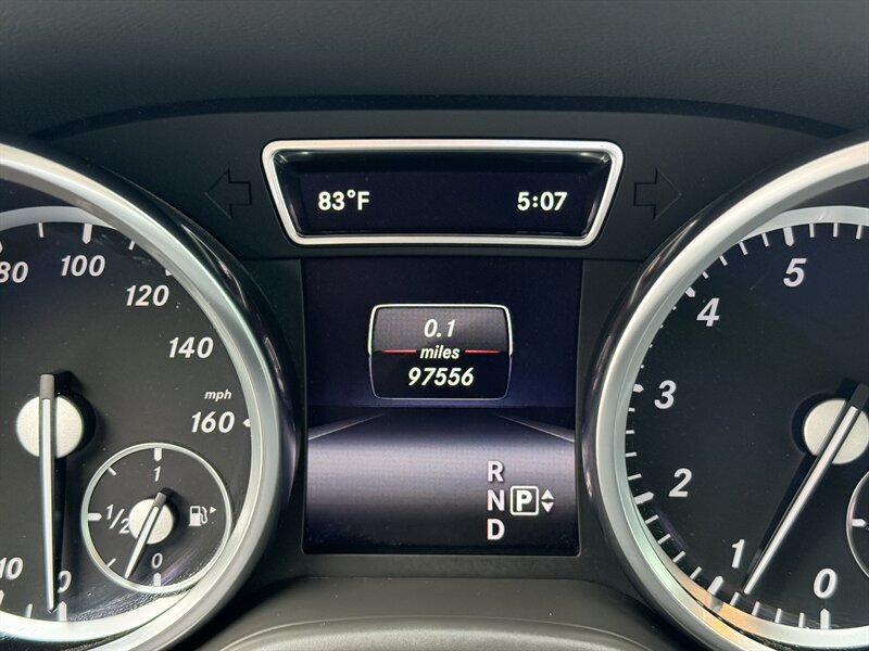 Used 2015 Mercedes-Benz GL 450 4MATIC image 12