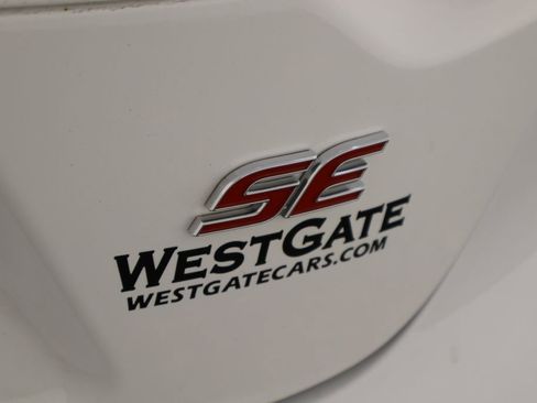 Used 2024 Toyota Corolla SE image 36