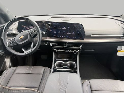 Used 2026 Chevrolet Traverse High Country FWD image 10