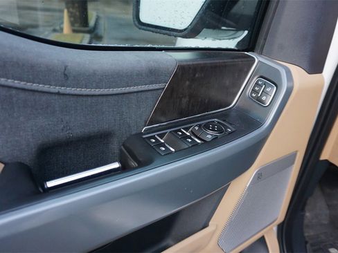 Used 2023 Ford F150 Lariat w/ Equipment Group 502A High image 4