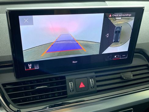 Certified 2025 Audi Q5 2.0T Premium Plus w/ Premium Plus Package image 6