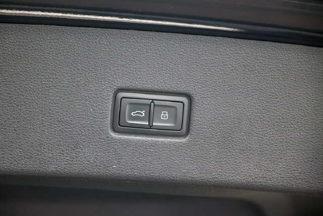 Certified 2023 Audi Q8 Prestige w/ Prestige Package AWD/4WD image 36