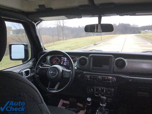Used 2021 Jeep Wrangler Unlimited Sport image 19
