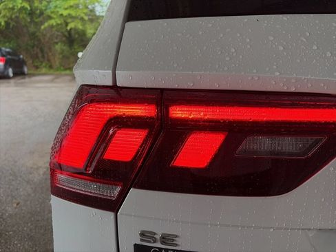 Certified 2023 Volkswagen Tiguan SE R-Line FWD image 13