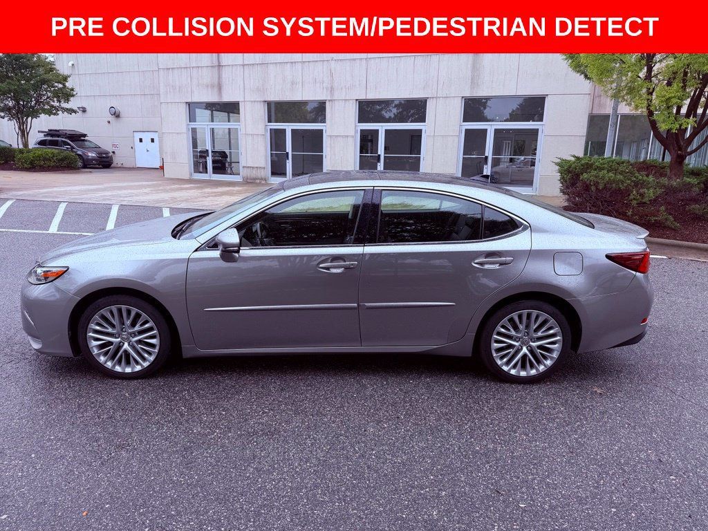 Used 2016 Lexus ES 350 w/ Luxury Package w/Wood Trim FWD image 4