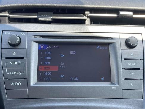 Used 2014 Toyota Prius Two FWD image 28