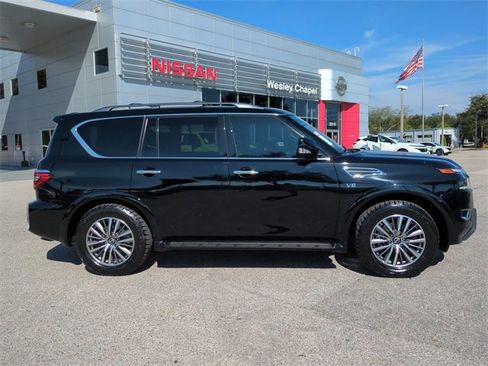 Certified 2022 Nissan Armada SL image 4