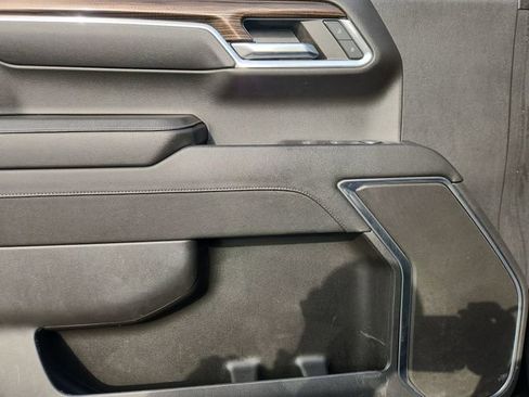 Used 2023 Chevrolet Silverado 1500 LT AWD/4WD image 21