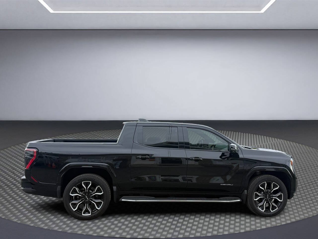 Used 2025 GMC Sierra EV Denali AWD/4WD image 8
