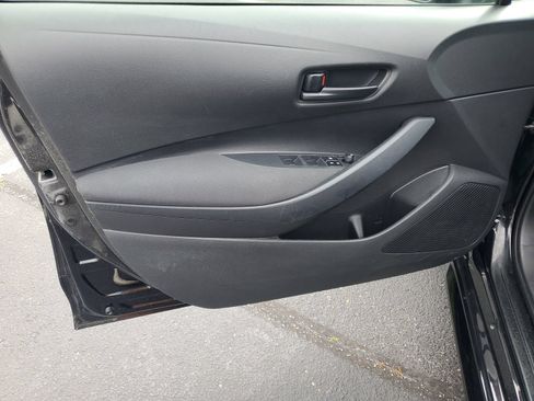 Used 2023 Toyota Corolla LE FWD image 8