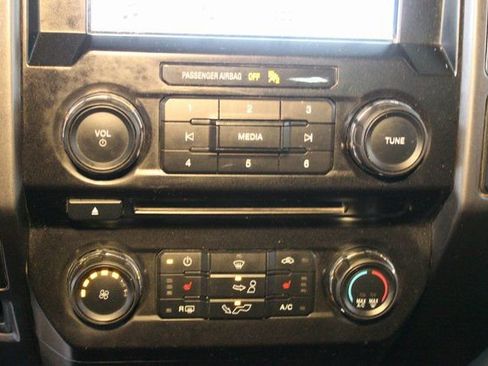 Used 2018 Ford F150 XLT w/ Equipment Group 302A Luxury image 25