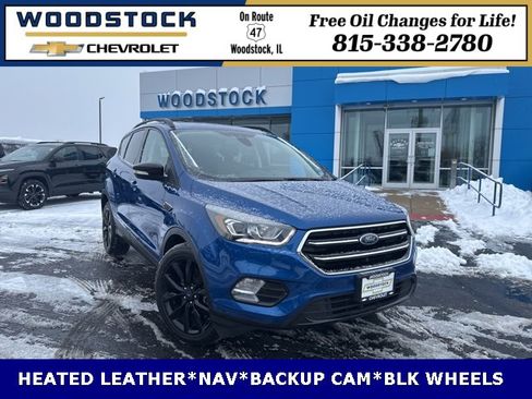 Used 2017 Ford Escape Titanium image 1