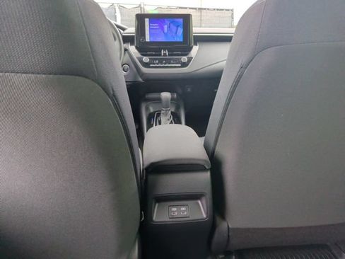 Used 2023 Toyota Corolla LE w/ LE Convenience Package FWD image 32