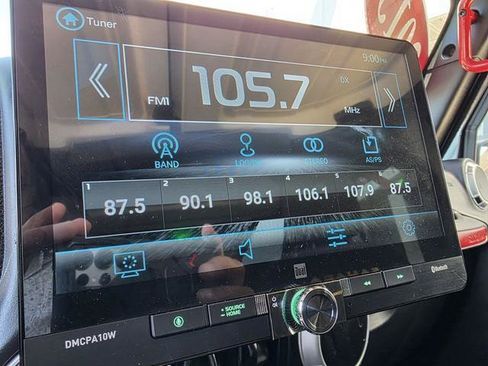 Used 2013 Jeep Wrangler Unlimited Sahara w/ Connectivity Group AWD/4WD image 14