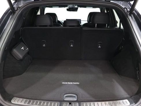Used 2024 Genesis GV70 3.5T Sport w/ Sport Prestige Package image 39