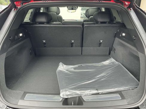 New 2025 Cadillac Lyriq Sport image 10