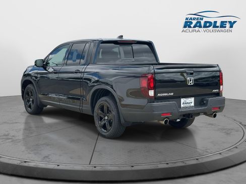 Used 2023 Honda Ridgeline Black Edition image 4